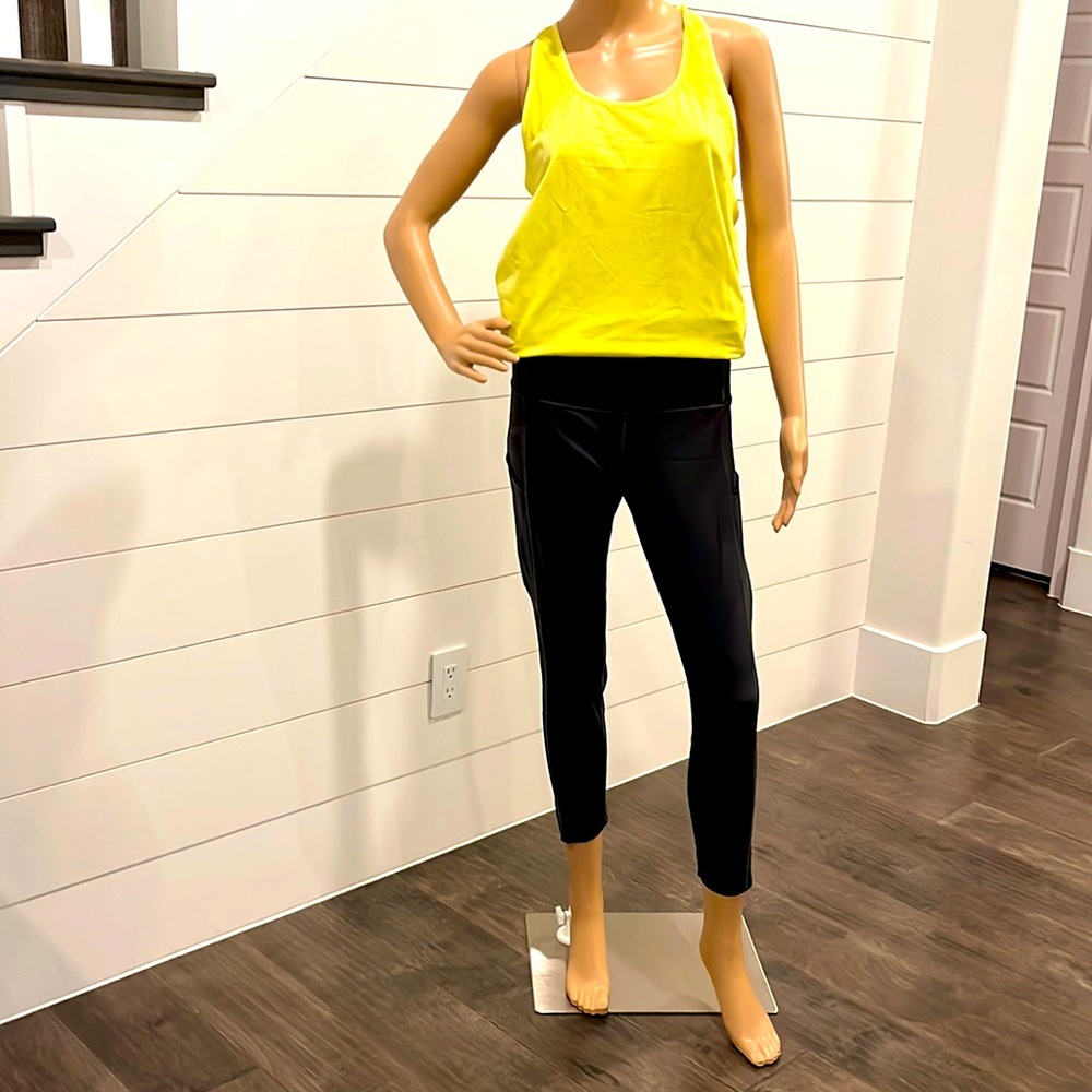 Lululemon Fast and free HR legging.